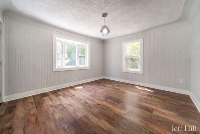 3637 Colonial Avenue Ne, Grand Rapids Twp, MI 49525