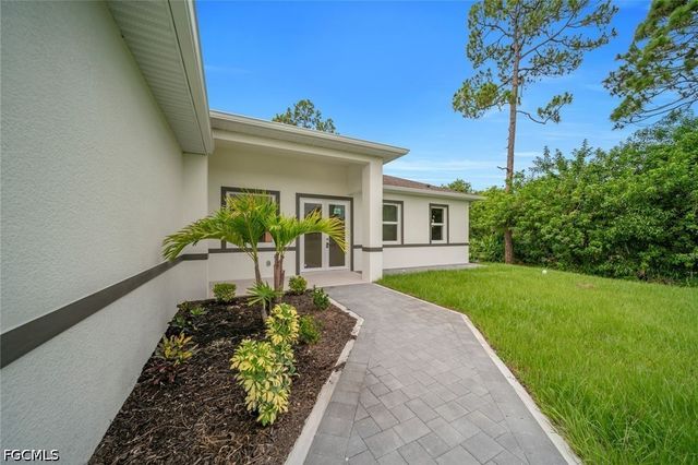 2715 10th ST W, Lehigh Acres, FL 33971
