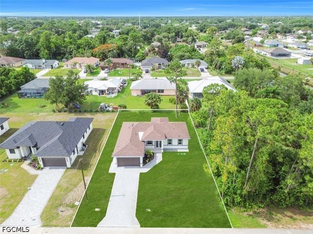 2715 10th ST W, Lehigh Acres, FL 33971