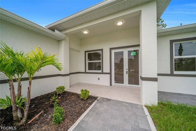 2715 10th ST W, Lehigh Acres, FL 33971