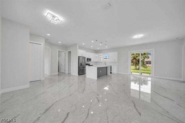 2715 10th ST W, Lehigh Acres, FL 33971