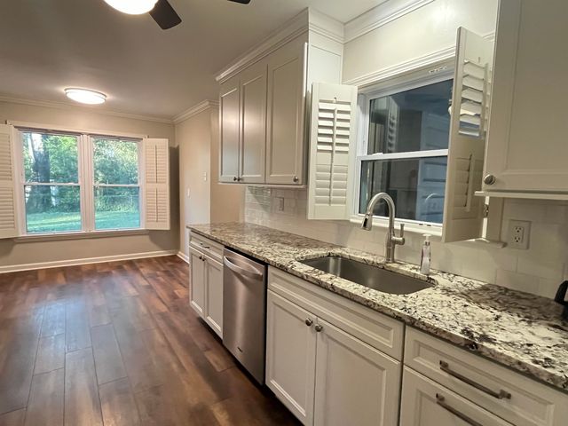 7526 WILLEY CV, Germantown, TN 38138