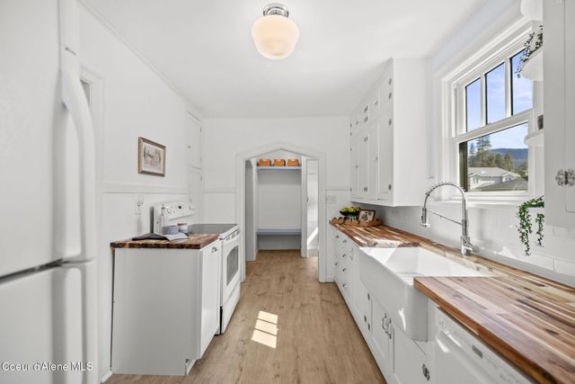 1401 E GILBERT AVE, Coeur D'alene, ID 83815
