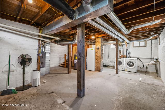 1401 E GILBERT AVE, Coeur D'alene, ID 83815