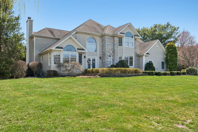 4 Mimosa Street, Miller Place, NY 11764