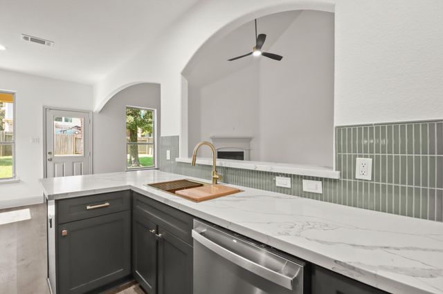 71 Black Swan Place, Magnolia, TX 77354