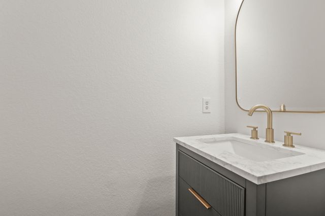 71 Black Swan Place, Magnolia, TX 77354