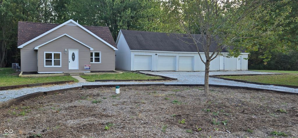 391 W 375 N, Anderson, IN 46012