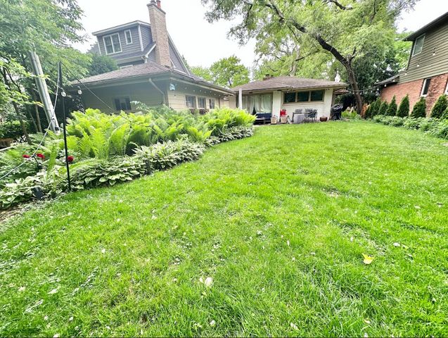 422 E HICKORY Street, Hinsdale, IL 60521