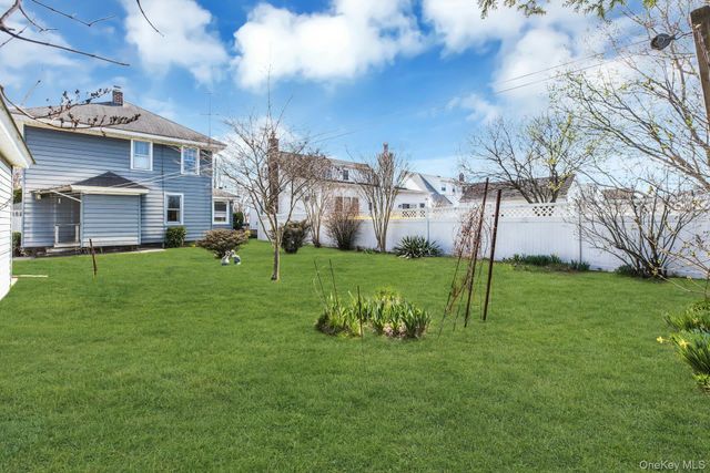 126 Stuyvesant Avenue, Merrick, NY 11566