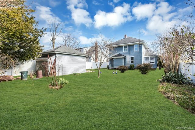 126 Stuyvesant Avenue, Merrick, NY 11566