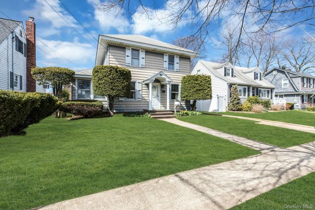 126 Stuyvesant Avenue, Merrick, NY 11566