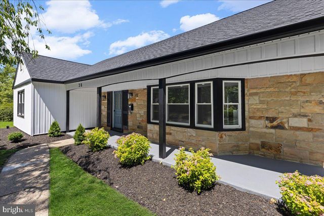 38 TIDEWATER LN, Willingboro, NJ 08046