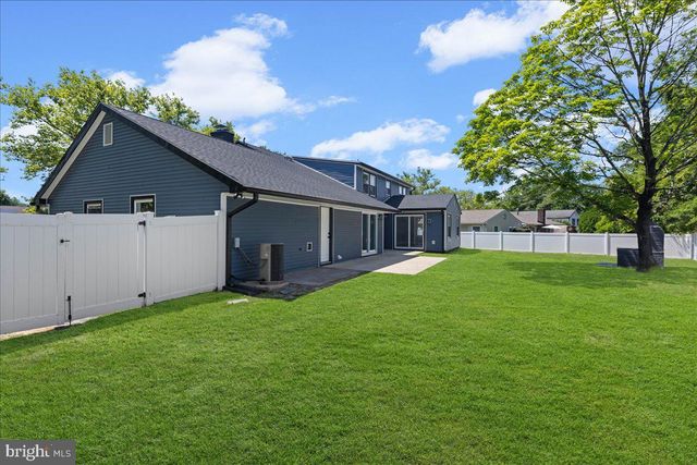 38 TIDEWATER LN, Willingboro, NJ 08046