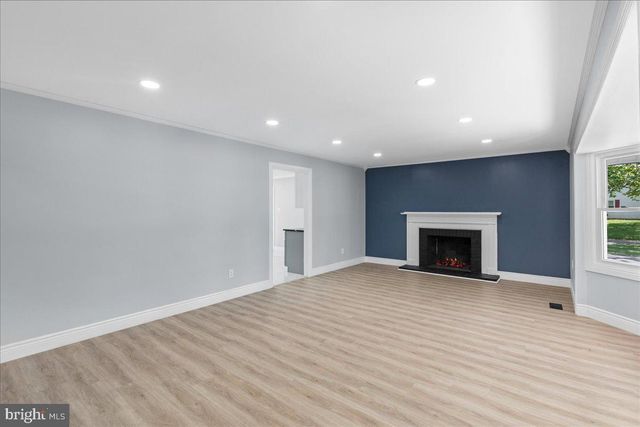 38 TIDEWATER LN, Willingboro, NJ 08046