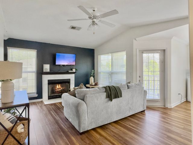 700 Daniel Ellis Drive 11301, Charleston, SC 29412