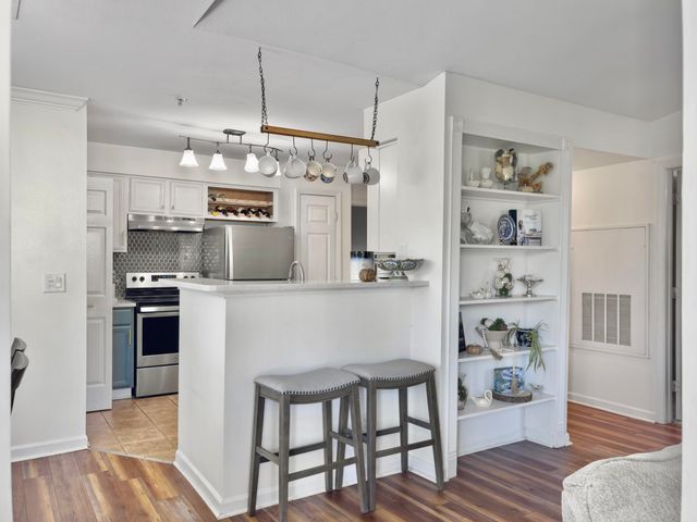 700 Daniel Ellis Drive 11301, Charleston, SC 29412