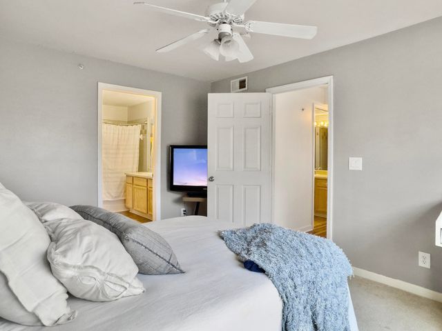 700 Daniel Ellis Drive 11301, Charleston, SC 29412