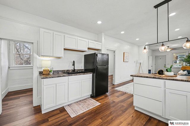 4507 S 15th Street, Omaha, NE 68107