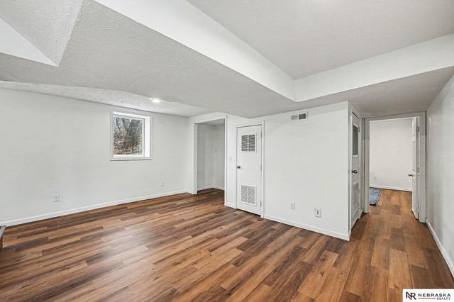 4507 S 15th Street, Omaha, NE 68107