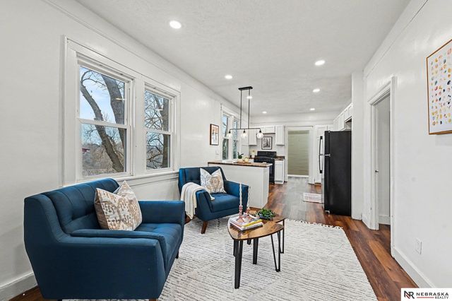 4507 S 15th Street, Omaha, NE 68107