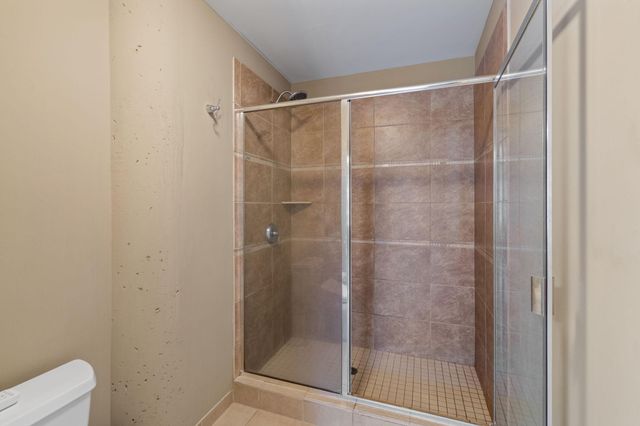 215 10th Avenue S 703, Minneapolis, MN 55415