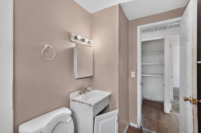 1823 E Blake Avenue, Columbus, OH 43219