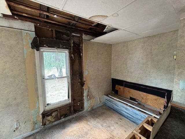 2136 N Washington Avenue, Springfield, MO 65803