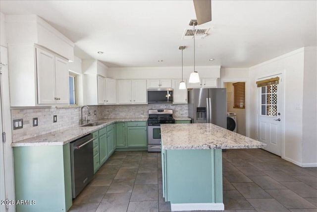 1433 E WINDSOR Avenue, Phoenix, AZ 85006