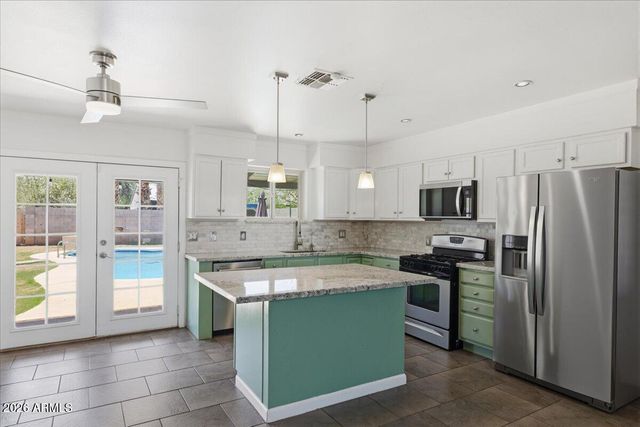 1433 E WINDSOR Avenue, Phoenix, AZ 85006