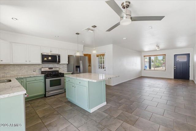1433 E WINDSOR Avenue, Phoenix, AZ 85006