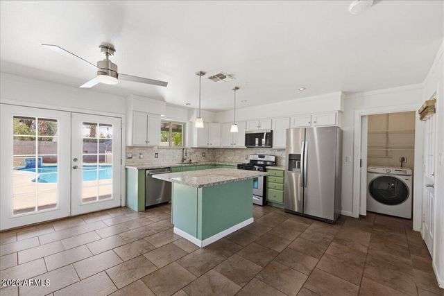 1433 E WINDSOR Avenue, Phoenix, AZ 85006