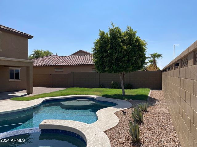 17560 W LILAC Street, Goodyear, AZ 85338