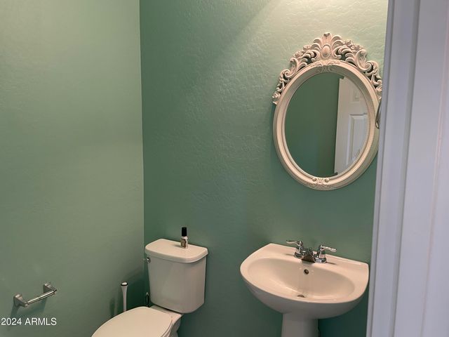 17560 W LILAC Street, Goodyear, AZ 85338