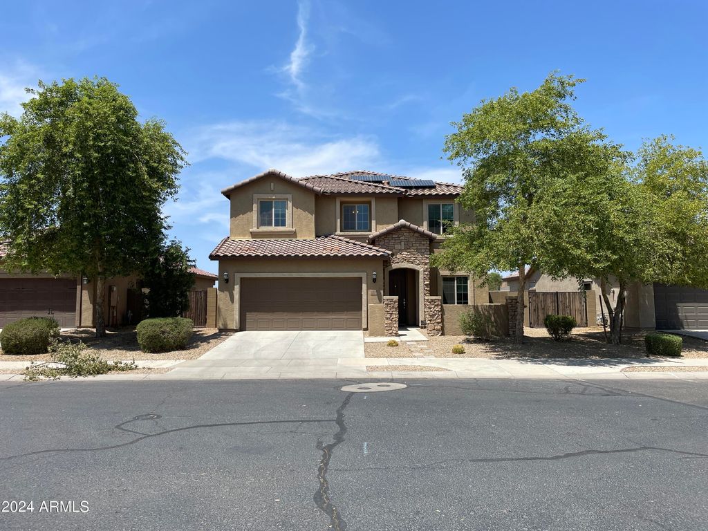 17560 W LILAC Street, Goodyear, AZ 85338