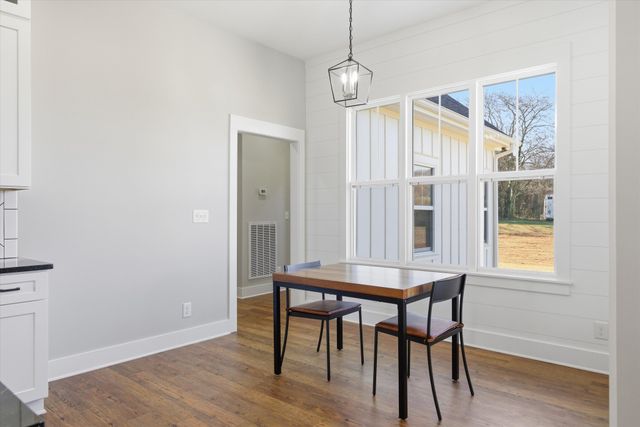 84 Tonys Ln, Mcminnville, TN 37110