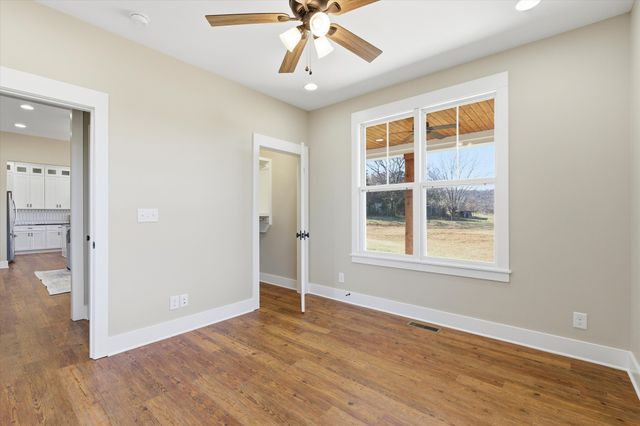 84 Tonys Ln, Mcminnville, TN 37110