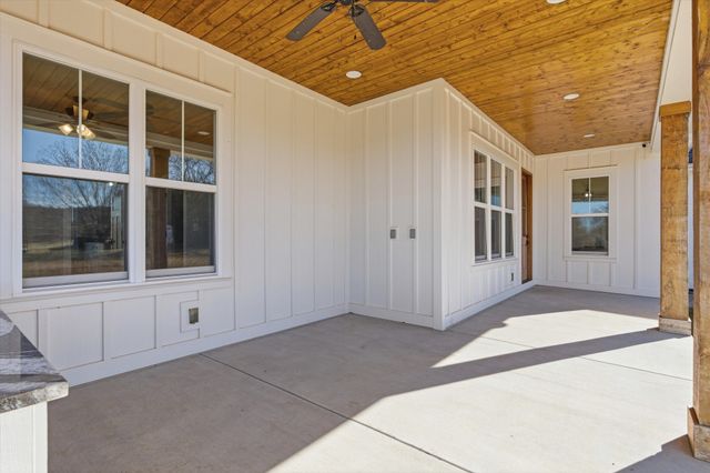 84 Tonys Ln, Mcminnville, TN 37110