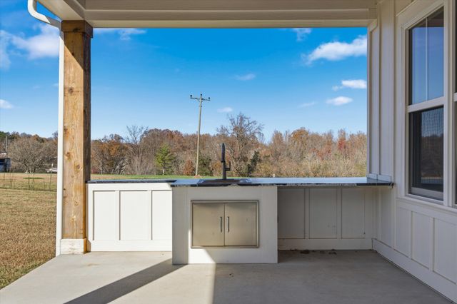 84 Tonys Ln, Mcminnville, TN 37110