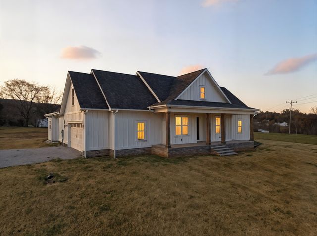 84 Tonys Ln, Mcminnville, TN 37110