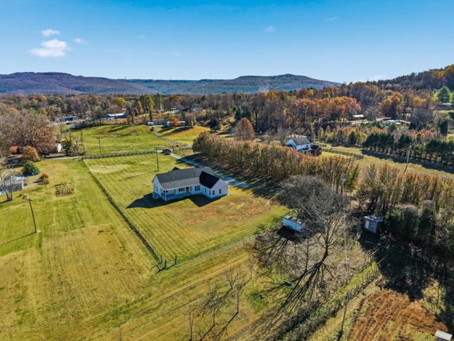 84 Tonys Ln, Mcminnville, TN 37110