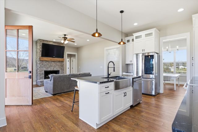 84 Tonys Ln, Mcminnville, TN 37110