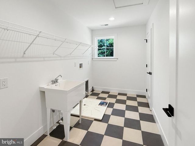 1823 N LINE ST, Hatfield, PA 19440