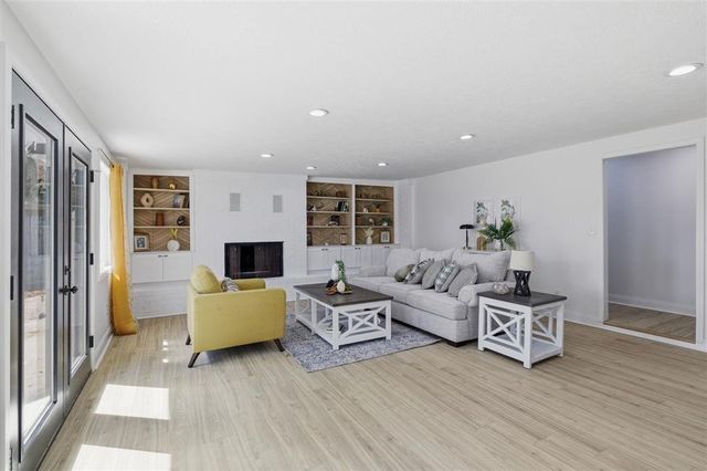 602 Lockwood Court, Lake Charles, LA 70605