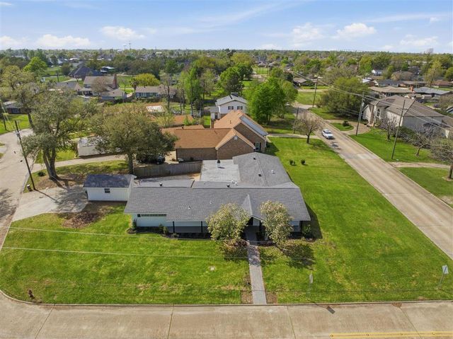 602 Lockwood Court, Lake Charles, LA 70605