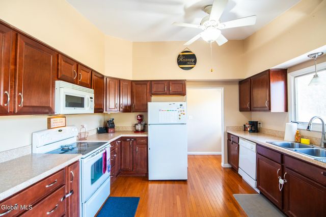 59 Bluebird Road, Moreau, NY 12828