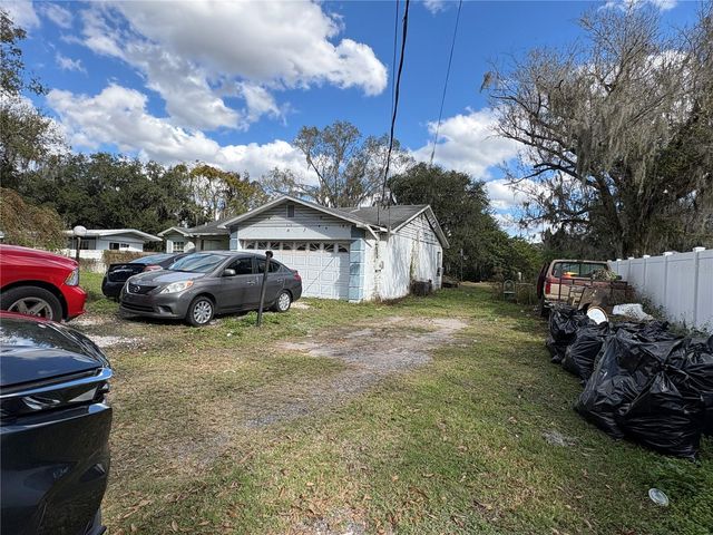 414 S WIGGINS ROAD, Plant City, FL 33566
