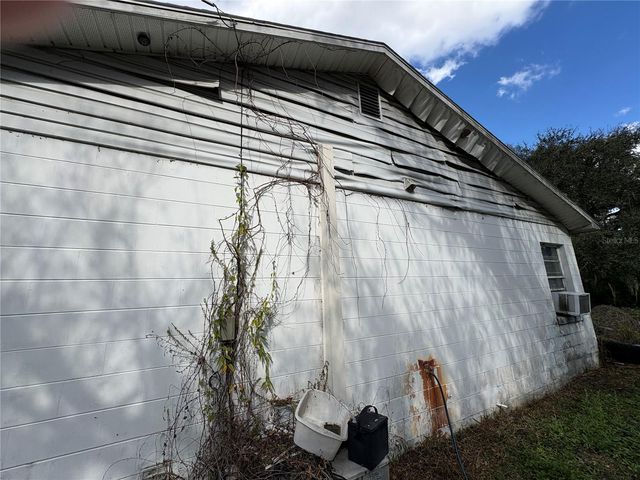 414 S WIGGINS ROAD, Plant City, FL 33566