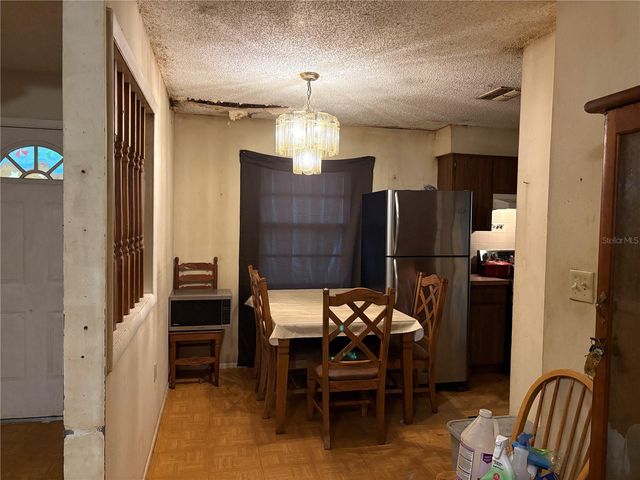 414 S WIGGINS ROAD, Plant City, FL 33566