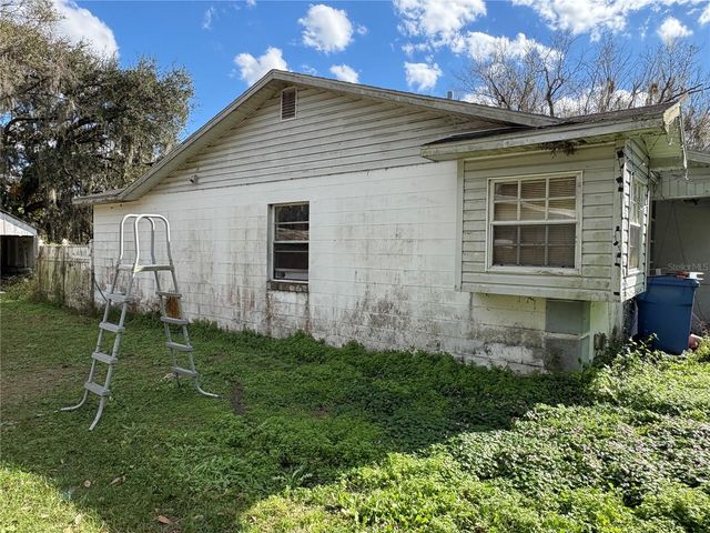 414 S WIGGINS ROAD, Plant City, FL 33566